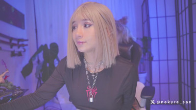 Camshow 2025-04-10 - Mely/nekyra_san