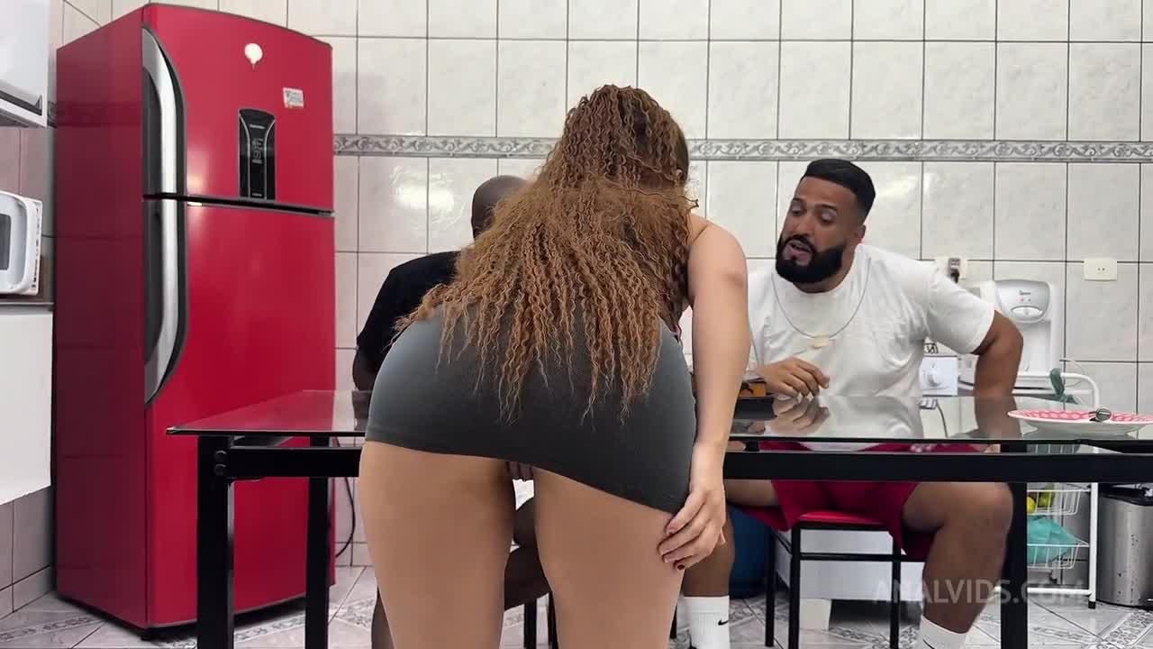 Akillies black Comemos gostoso os dois buracos de nossa amiga Cintia Lara esquecemos - ePornhubs
