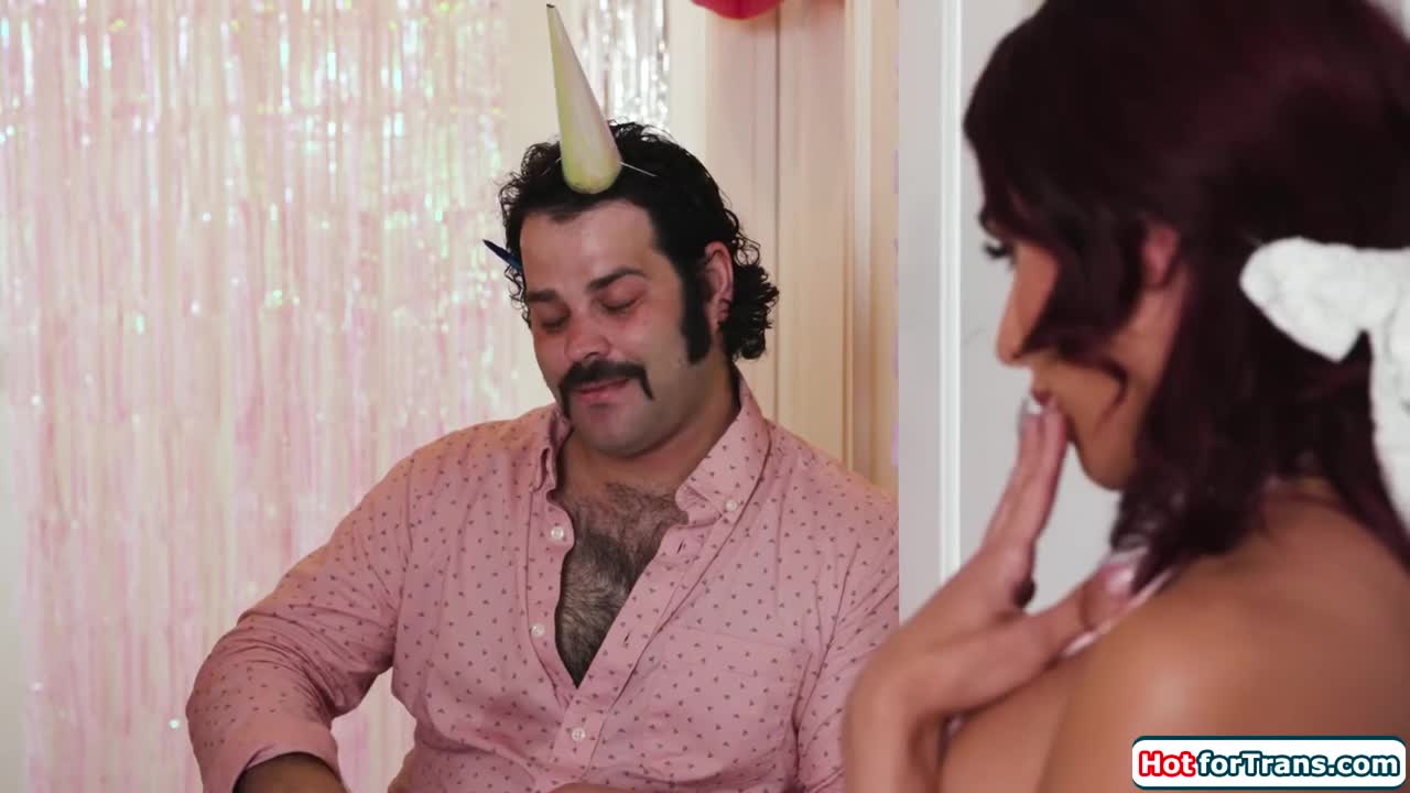 We do need more than 7 minutes in heaven - ePornhubs