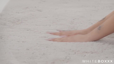 Gatita Veve – Yoga For Two
