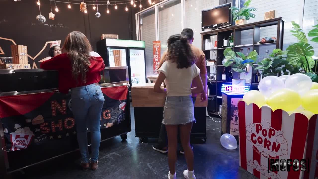 Isabella Jules Flash - ePornhubs