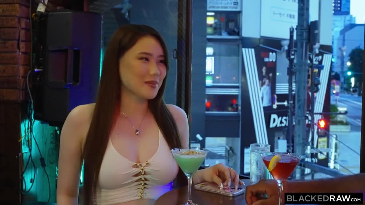 Asuka Tenshi - Fun-Sized Hottie Tourist Asuka Tenshi Has BBC Adventure On Vacation - ePornhubs