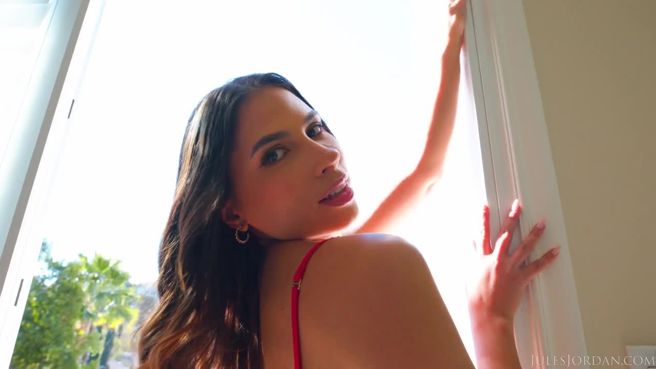 She is my supplier - ePornhubs