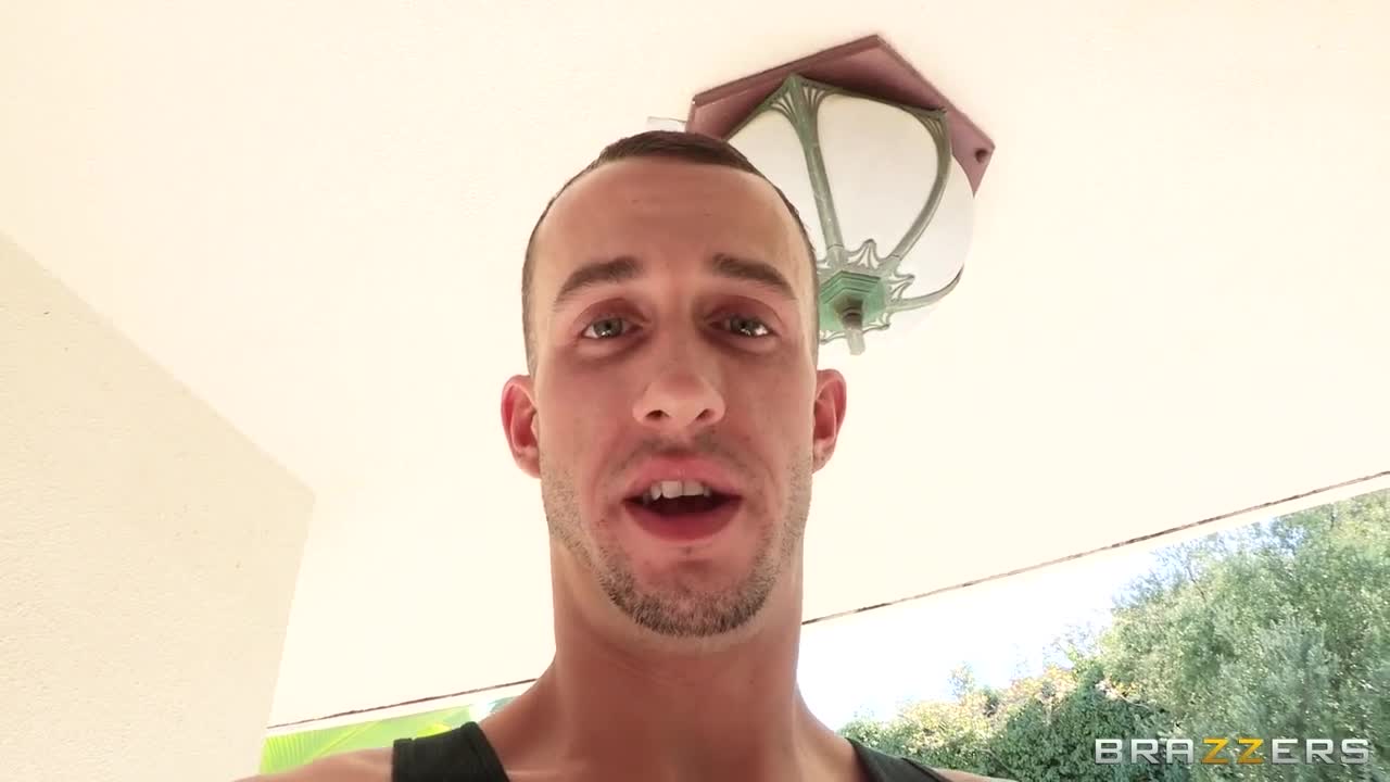 Distracted Landscaper - ePornhubs