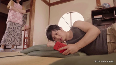 RO YD 211 (Decensored) In The Countryside Without Air Conditioning, He Has A Hot And