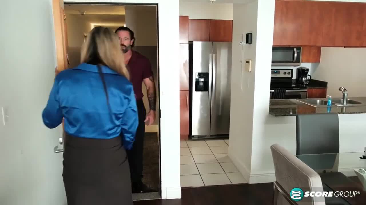 Angel Jackson - Wife and hot mom Angel Jackson, 51, fucks her co-worker - ePornhubs