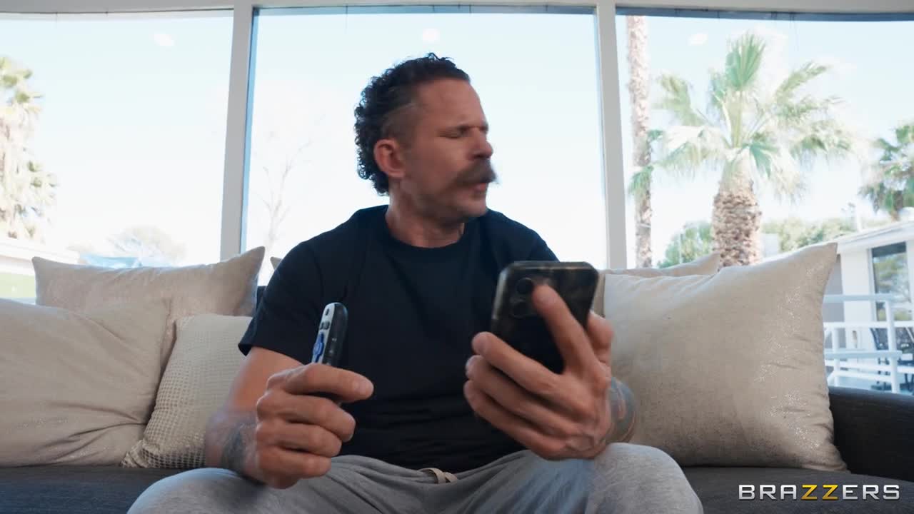 No one will tell me how I ended here - ePornhubs