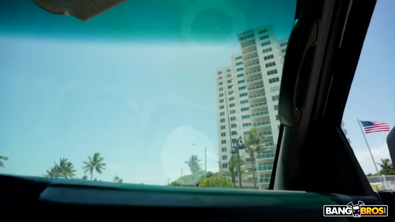 zoey uso curvy babe fucked in back of van - ePornhubs
