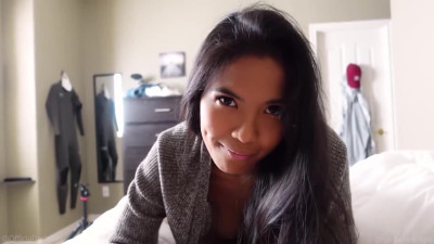 Teen Filipina Cheats On Her Boyfriend