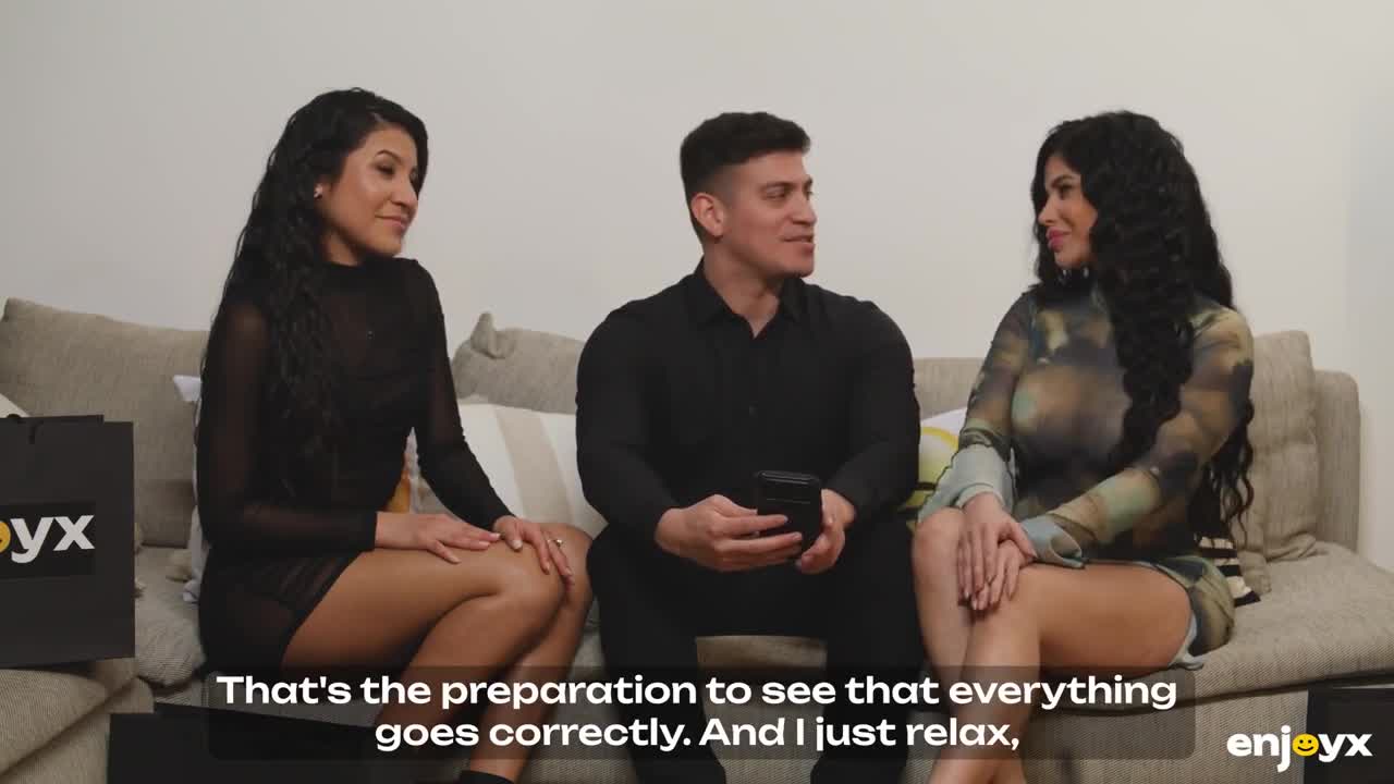 Sara Retali & Andrea Retali - Family Threesome. Sisters Retali - ePornhubs