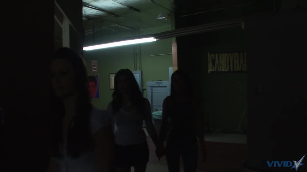 Devi Emmerson Karlie Montana Sunny Leone - ePornhubs