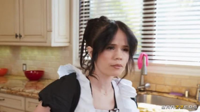 Mike Blue, Yhivi, Liz Jordan - The Help Is Horny (21.10.2025)