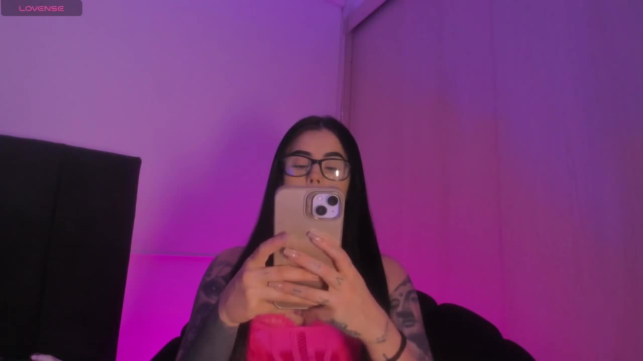 SamanthaEvgeniev 2025-10-21 18h01m49s - ePornhubs