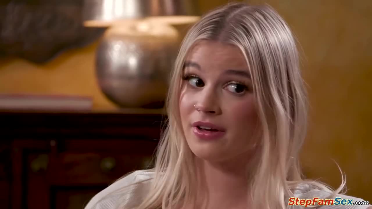 But stepdaddy sucking cock calms me down - ePornhubs