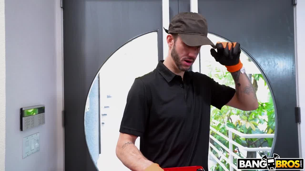 When I'm In Danger You're My Protection - ePornhubs