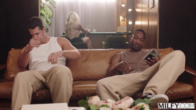 Brianna Coppage – Blonde MILF Teacher Gets Double Teamed