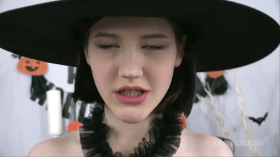 Margo Von Teese - Cutie Celebrates Halloween By Having Anal Sex