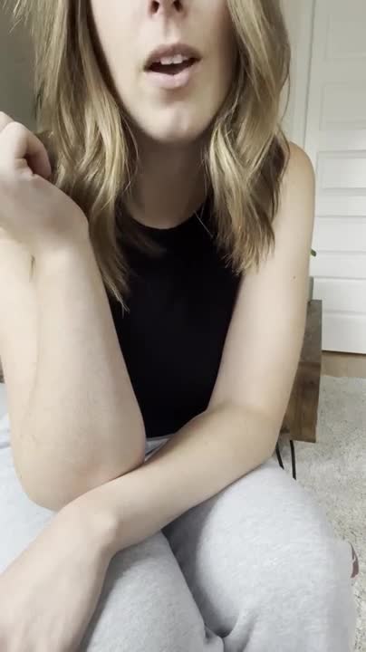 Nicolette Bloom - Sis Catches You Licking Her Plug - ePornhubs