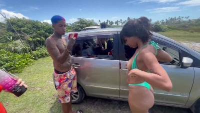 Cogiendo al aire libre