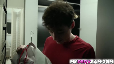 Jodie Johnson and stepmom Ellie Tay nurse cosplay