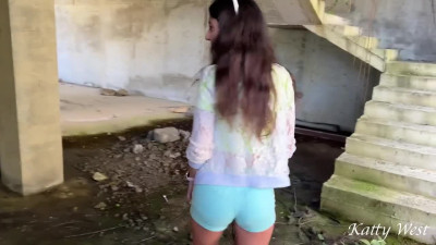 Katty West - Found An Abandoned House By The Sea And Had Sex On The Roof