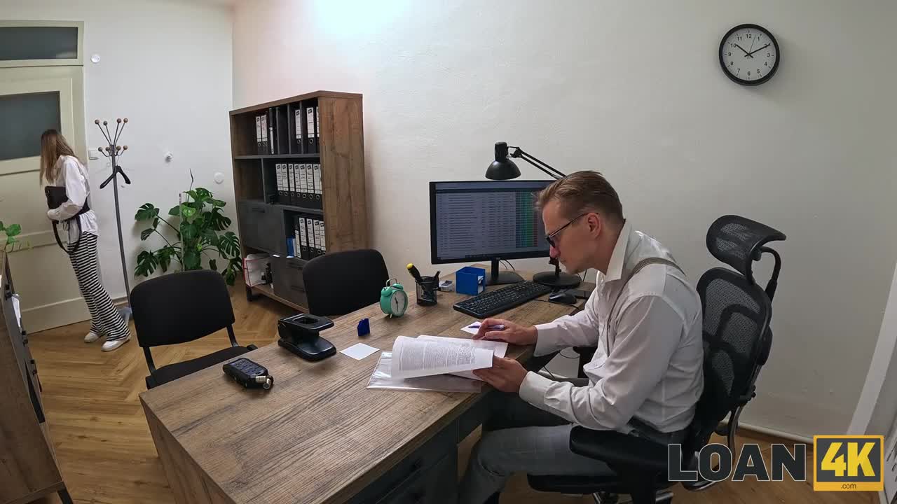 Funky Town – Paid in Painal - ePornhubs