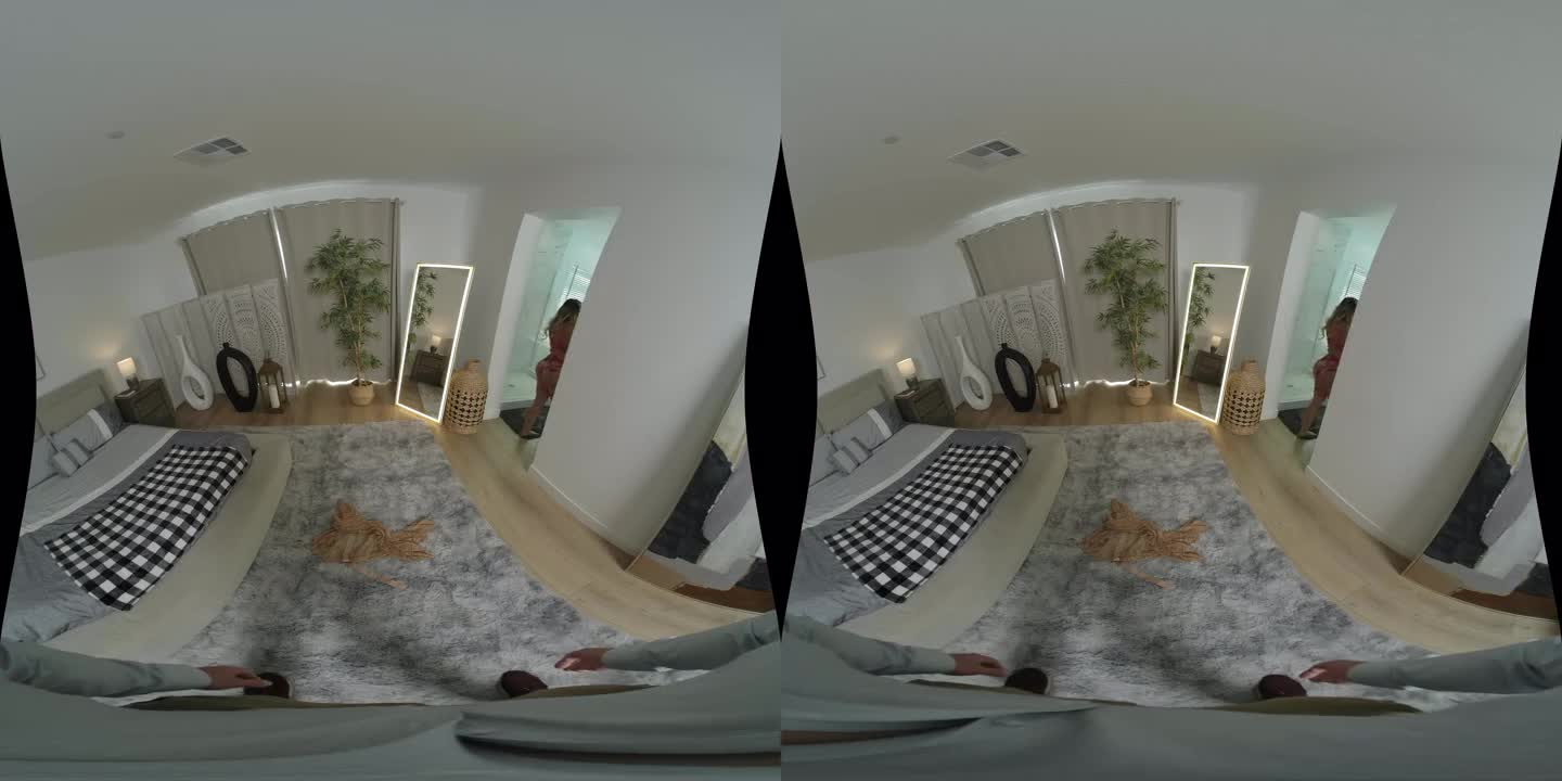 Cumm1ng H0m3 3@rly - Mia James - ePornhubs