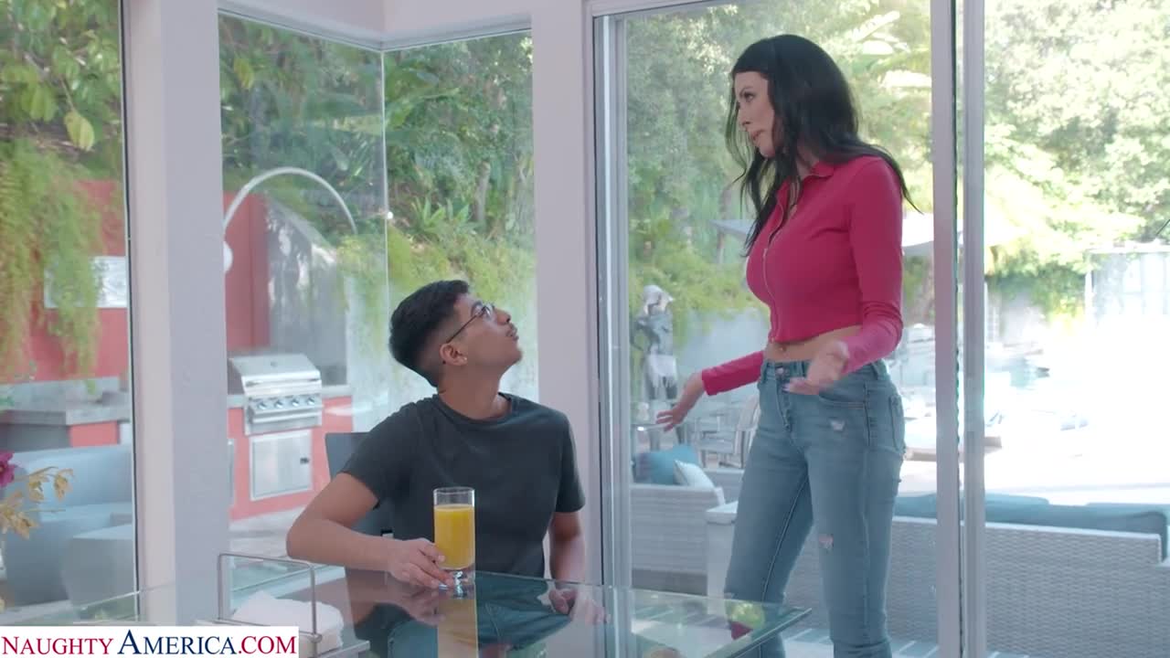 Setting A Special Trap - ePornhubs