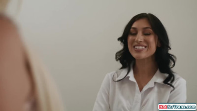 You want to fuck in the boss his office?