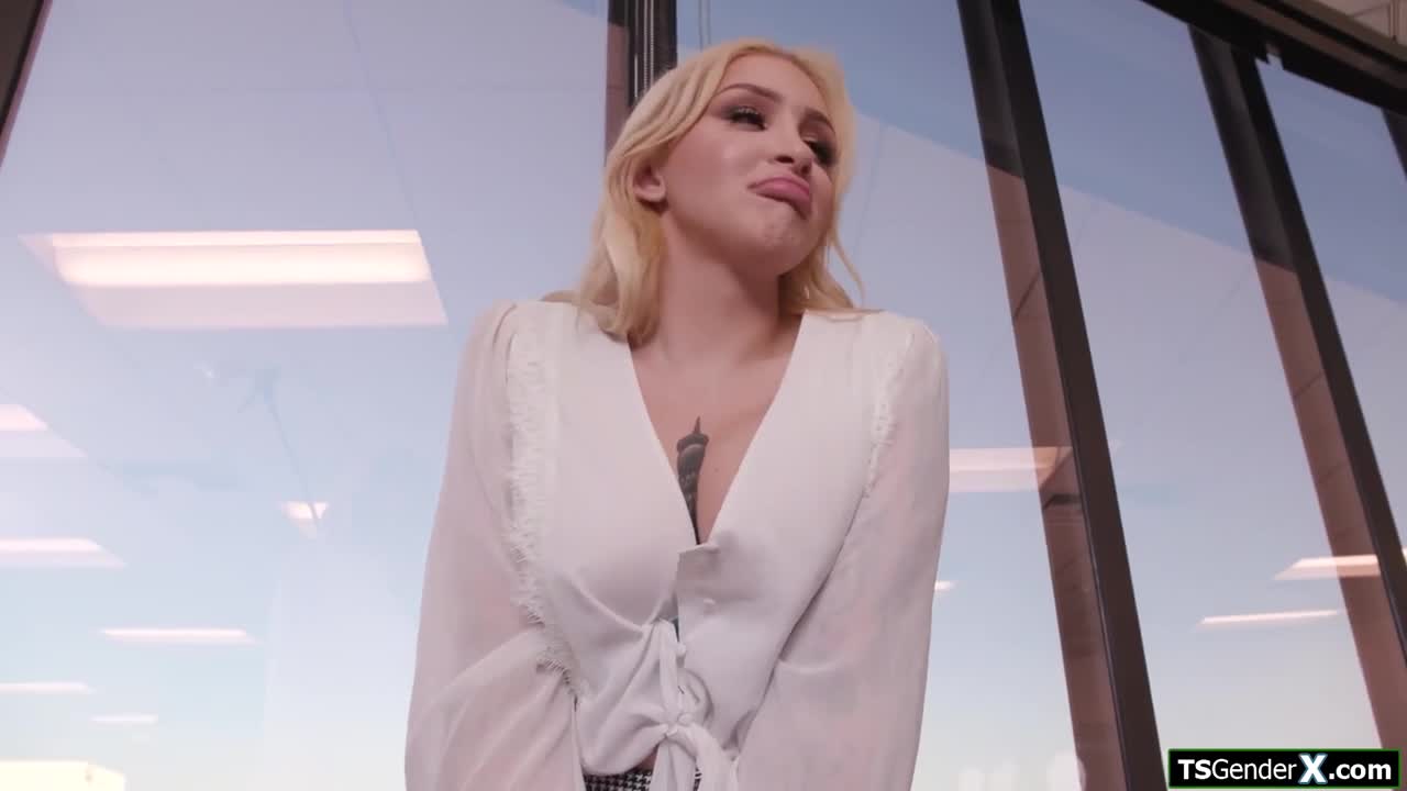 My shemale secretary shows me her boobs - ePornhubs