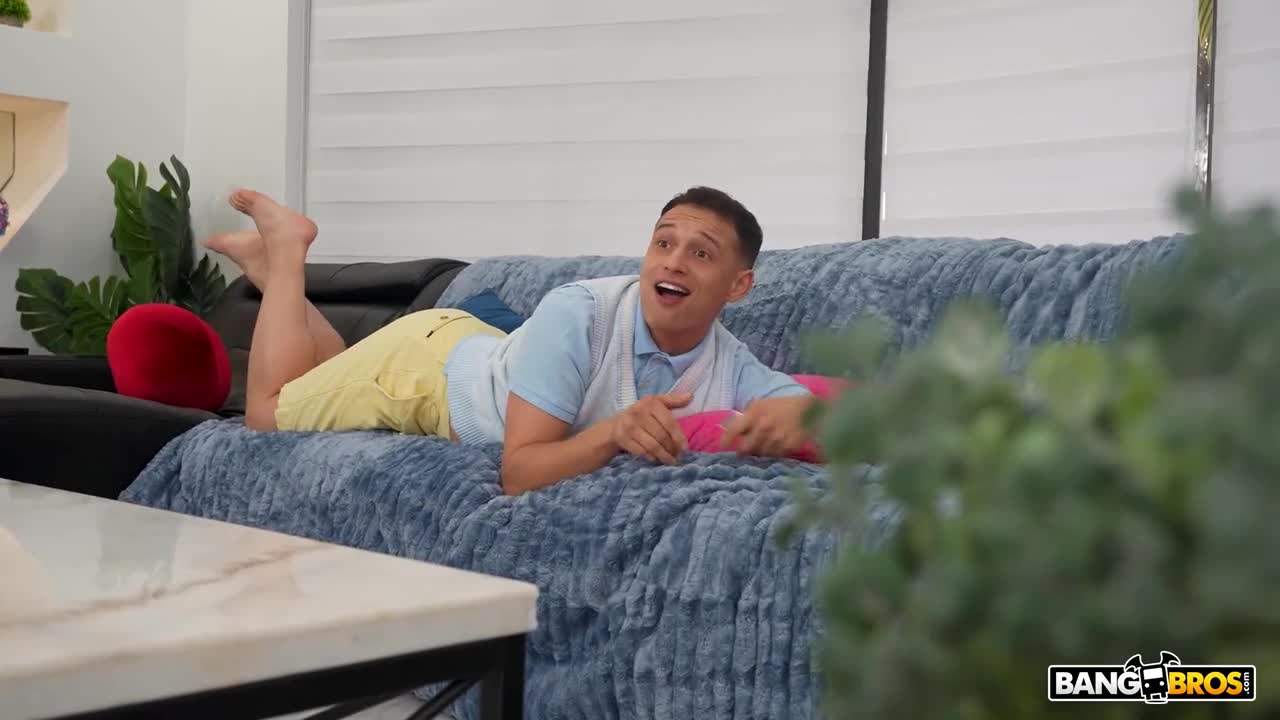 This is how i seduce my moms hot friend - ePornhubs