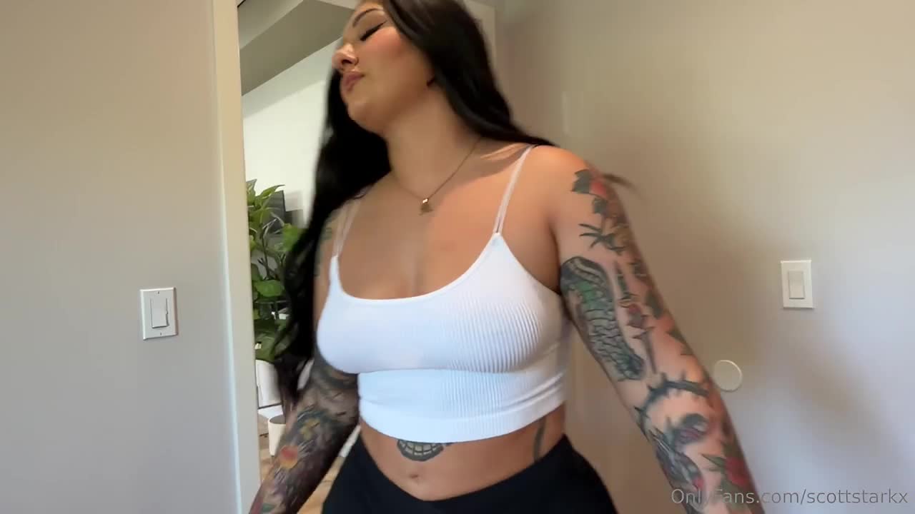 If you wanna touch my ass, all you have to do is ask.. - ePornhubs