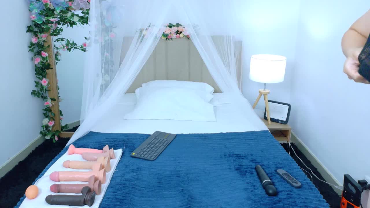 foxxy_lov 2025-11-17 00h07m34s - ePornhubs