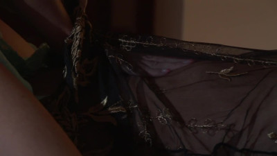 Viv Thomas - Sirens - Nelly and Lola