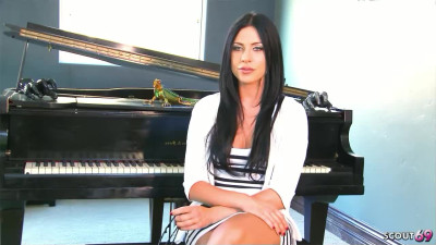 Beauty Bitch Pick Up for Casting Sex