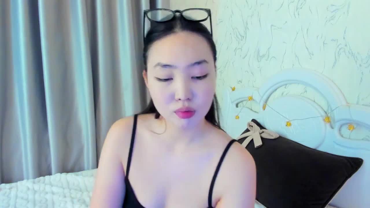 spooky_tyan 2025-11-23 12h28m06s - ePornhubs