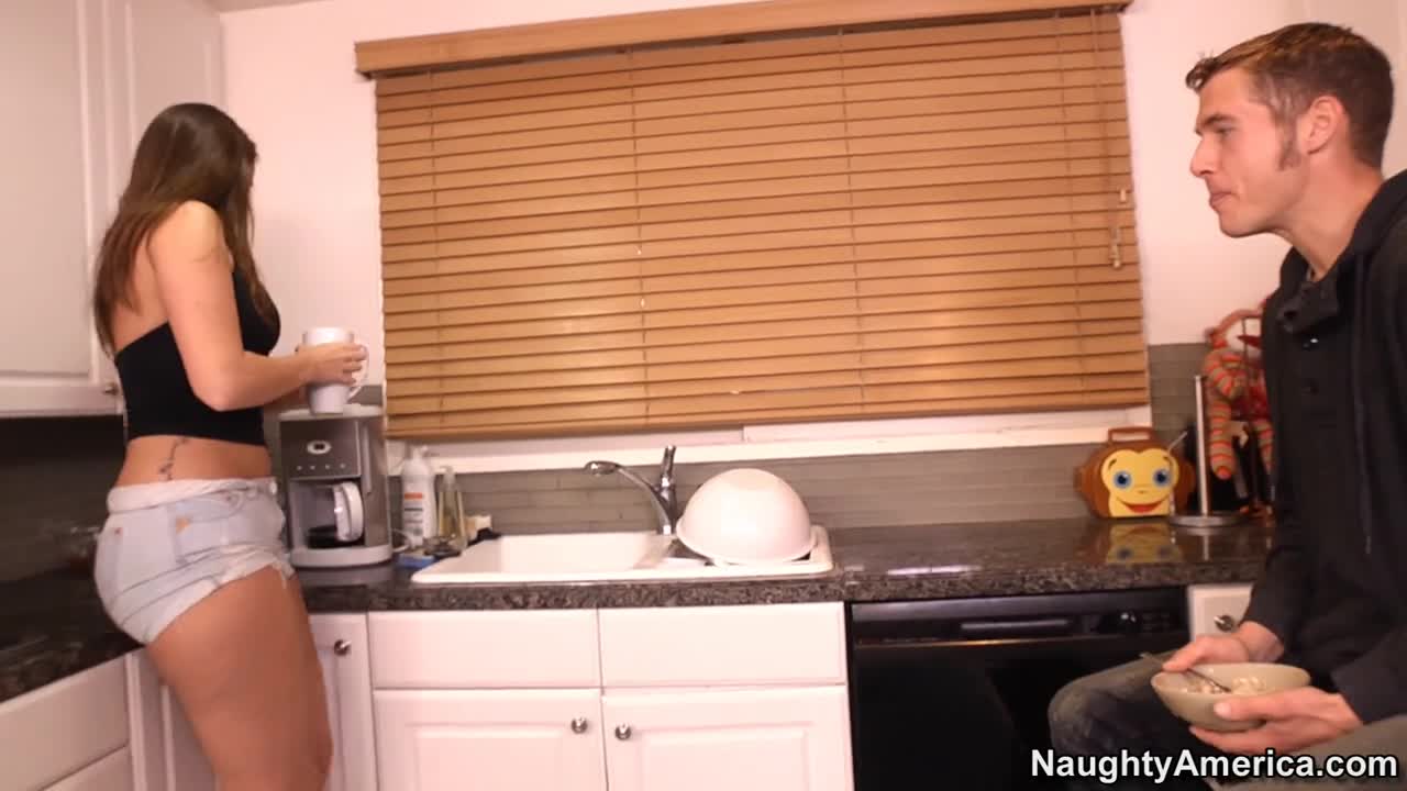 Paige Turnah - My Wife's Hot Friend - ePornhubs