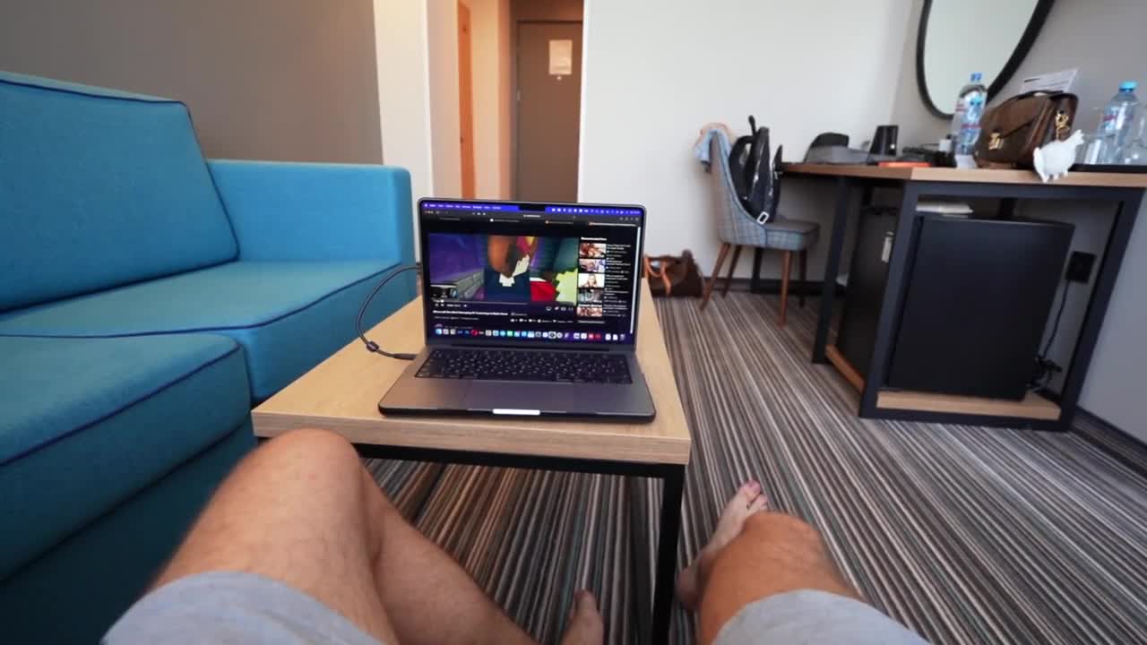 Julie Jess - Creampie In Stepsis Little Pussy - ePornhubs