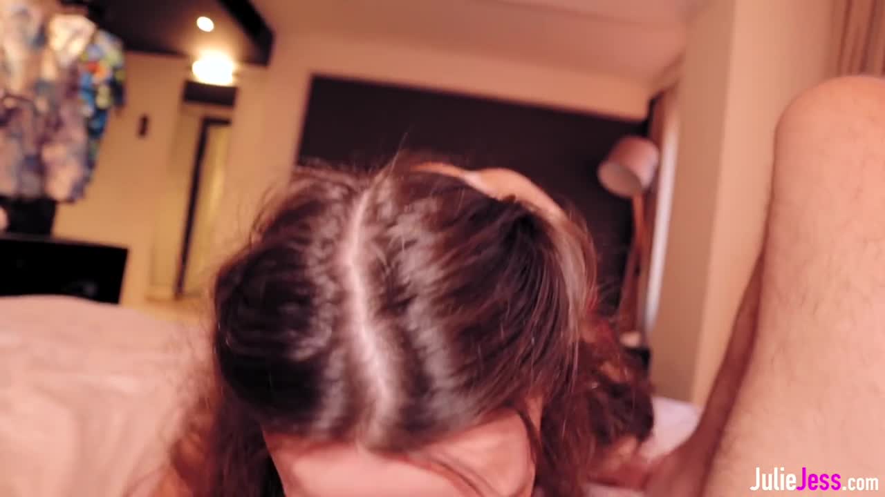 Julie Jess - Young Babe Loves To Ride Thick Cock Reverse Cowg - ePornhubs