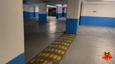 Lia-Fox - Ich diene als oeffentliche Parkplatzschlampe - Wer will nochmal wer hat noc