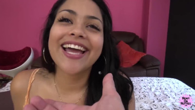 Carolinda - Chunky MILF