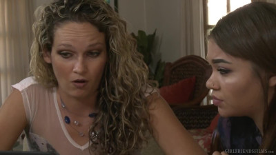 Prinzzess & Alison Rey - Lesbian Triangles 35 2