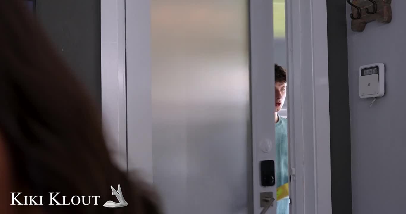 Kiki Klout - Much Better In 4K - ePornhubs
