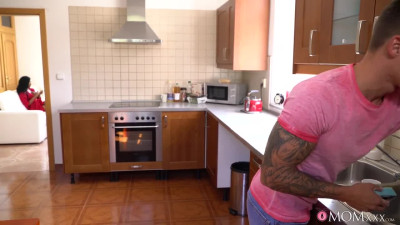 Jasmine Webb - Black MILF Demands Pussy Licking