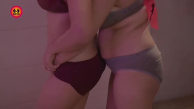 Priyanka Chaurasia and Poonam in Yaddasht Web Series Horny Lesbian Friends In Shower