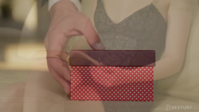 Leya Desantis -  Gifts For Her