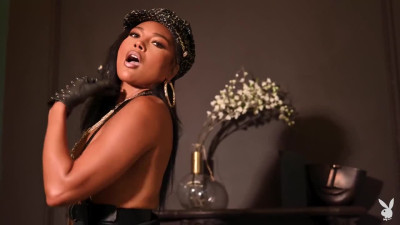 Llauryn Hendrix in Feeling Myself