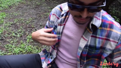 Virgilio & Violet - Picnic Licking
