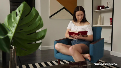 Nikki Hill 1 - Gorgeous russian teen gives a perfect blowjob in HD