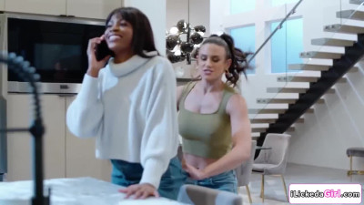 Big tits lesbian facesitted by ebony bff